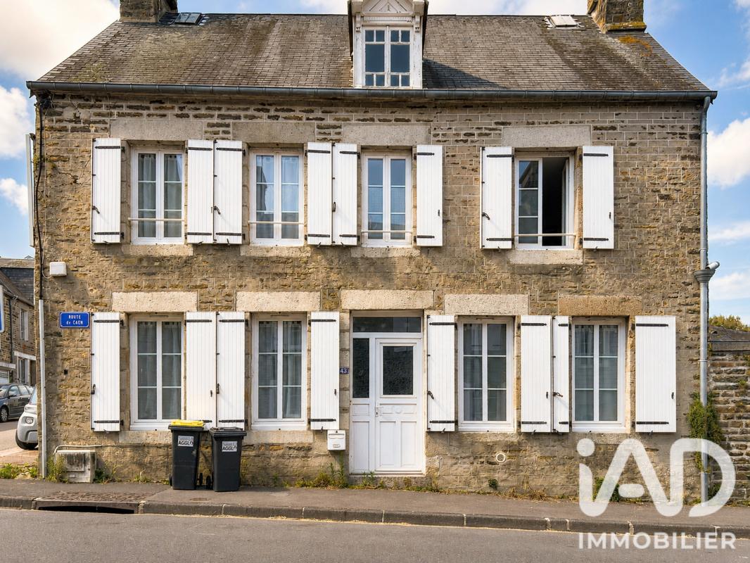 Maison de ville 7 Pièce(s) Tessy-Bocage