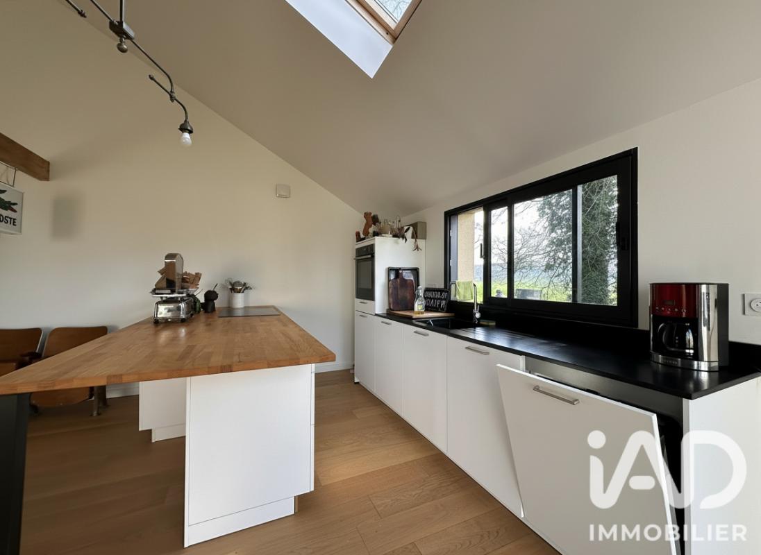 Maison 6 Pièce(s) Saint-Sulpice-la-Forêt - Photo 2