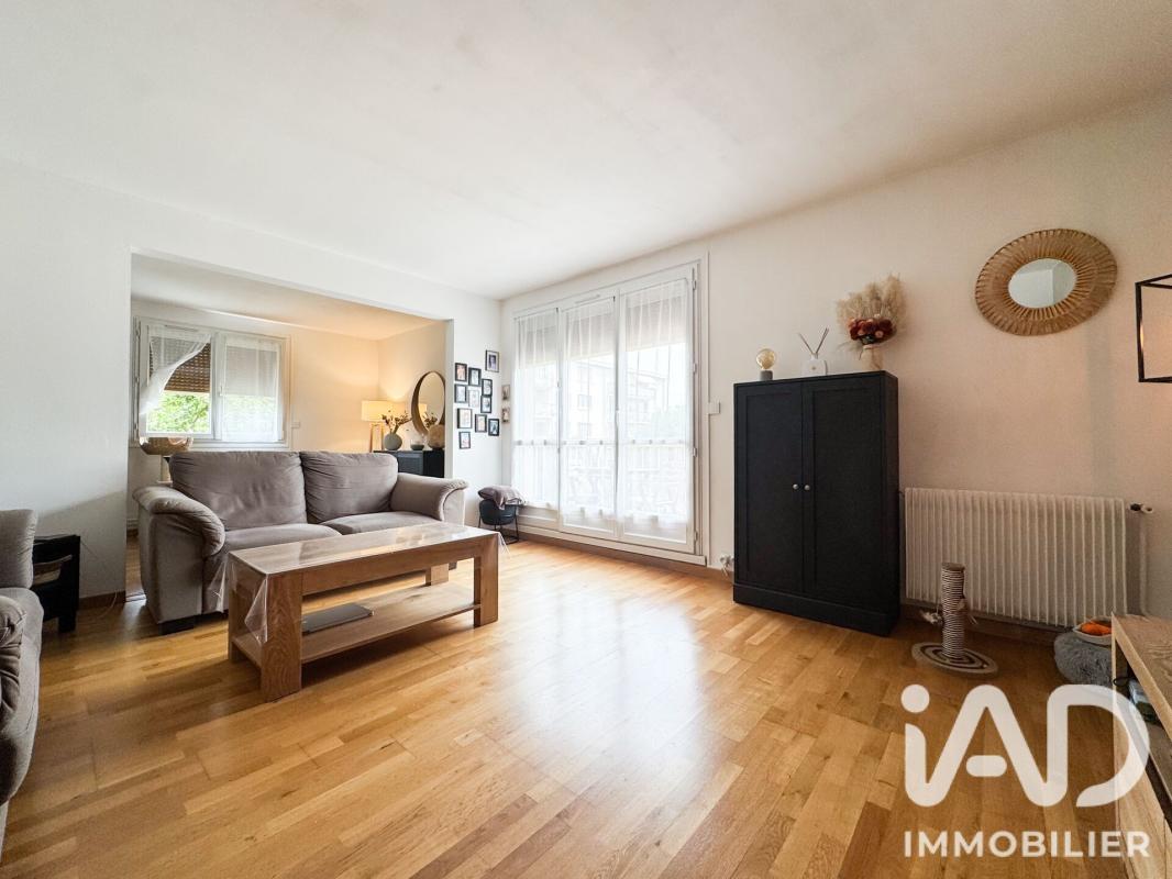 Appartement 4 Pièce(s) Plaisir