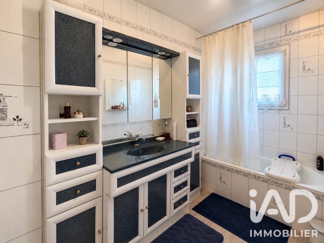 Maison 8 Pièce(s) Varennes-Jarcy - Photo 16