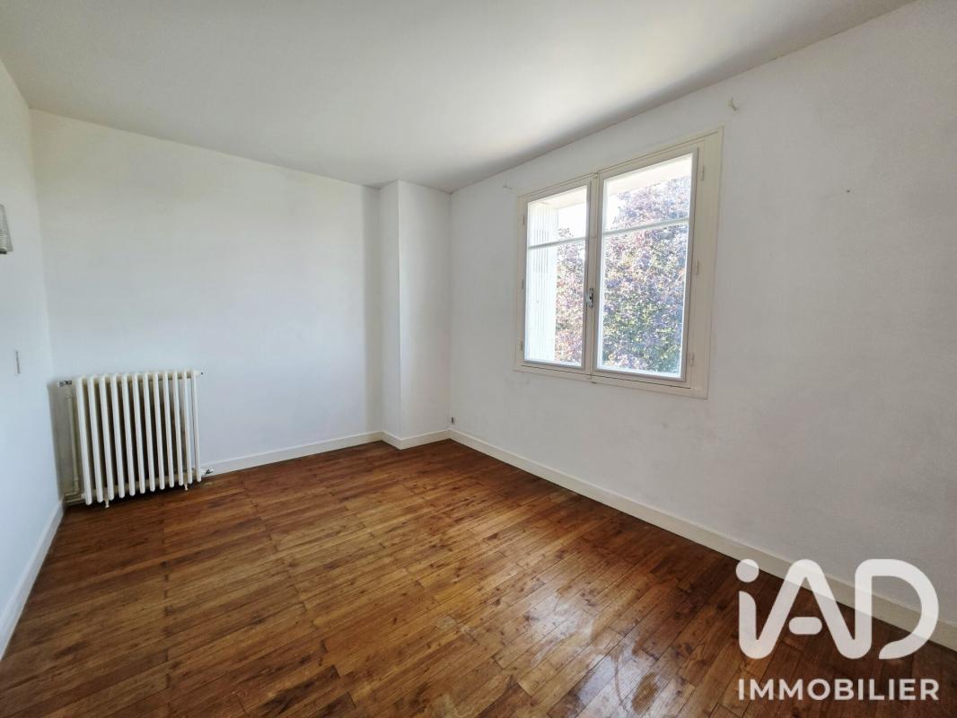 Maison 8 Pièce(s) Saint-Cybardeaux - Photo 9