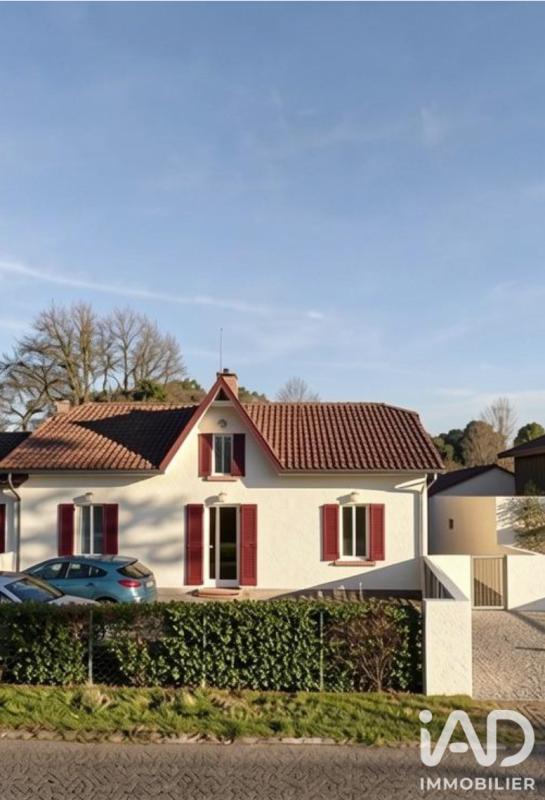 Maison 4 Pièce(s) Tosse