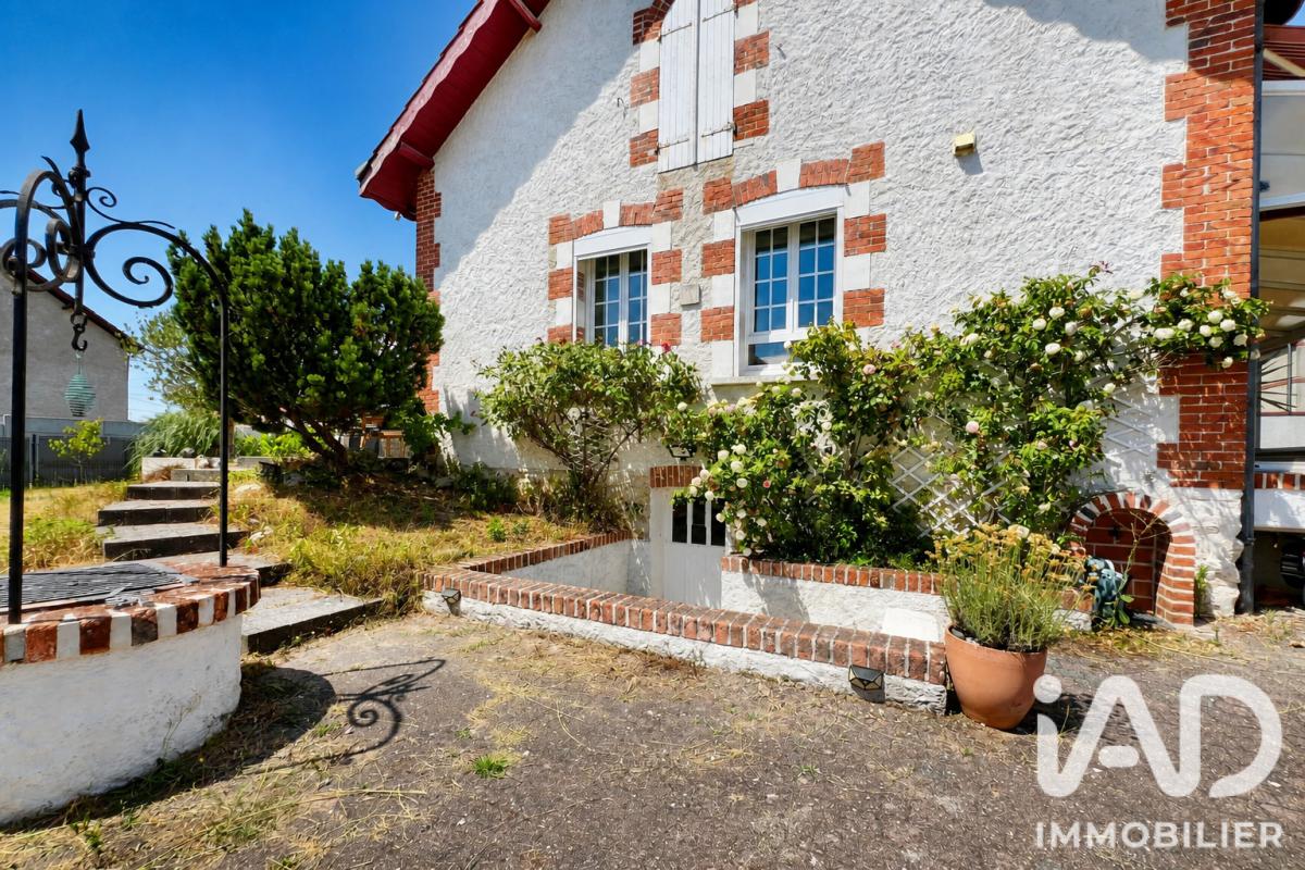 Maison 4 Pièce(s) La Ferté-Saint-Aubin