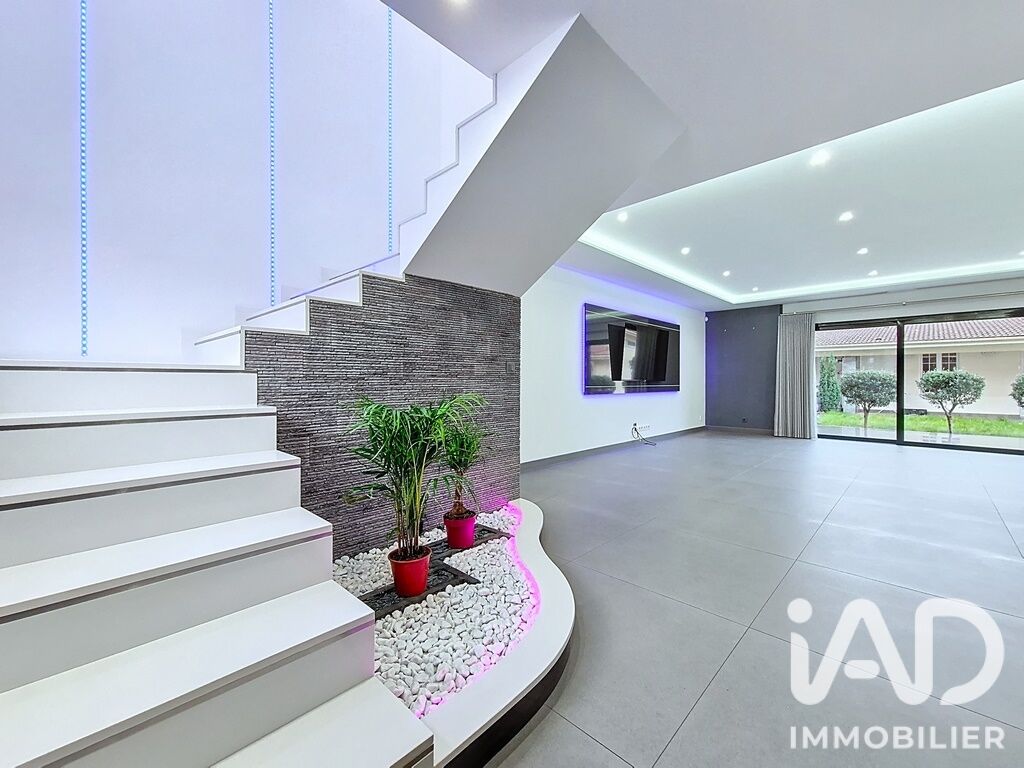 Maison 7 Pièce(s) Livry-Gargan - Photo 1