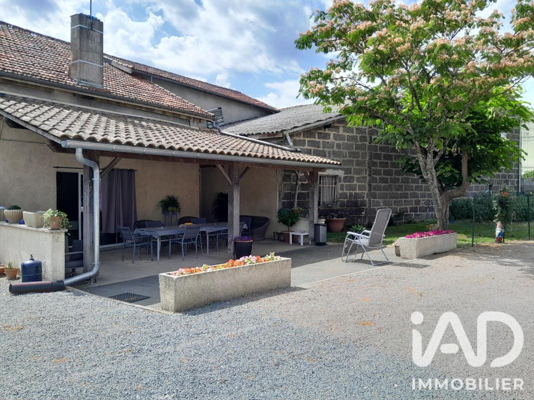 Maison de ville 10 Pièce(s) Les Églisottes-et-Chalaures
