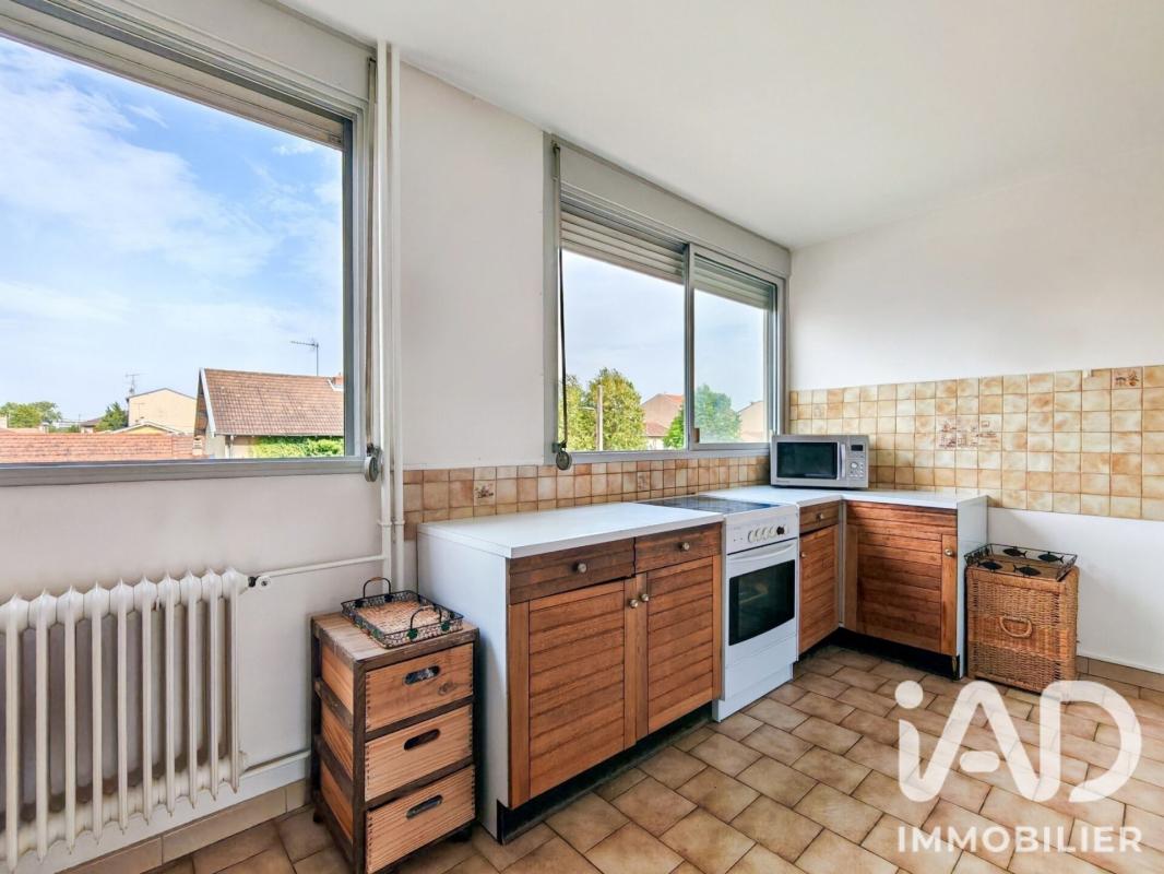 Appartement 5 Pièce(s) Vénissieux - Photo 8