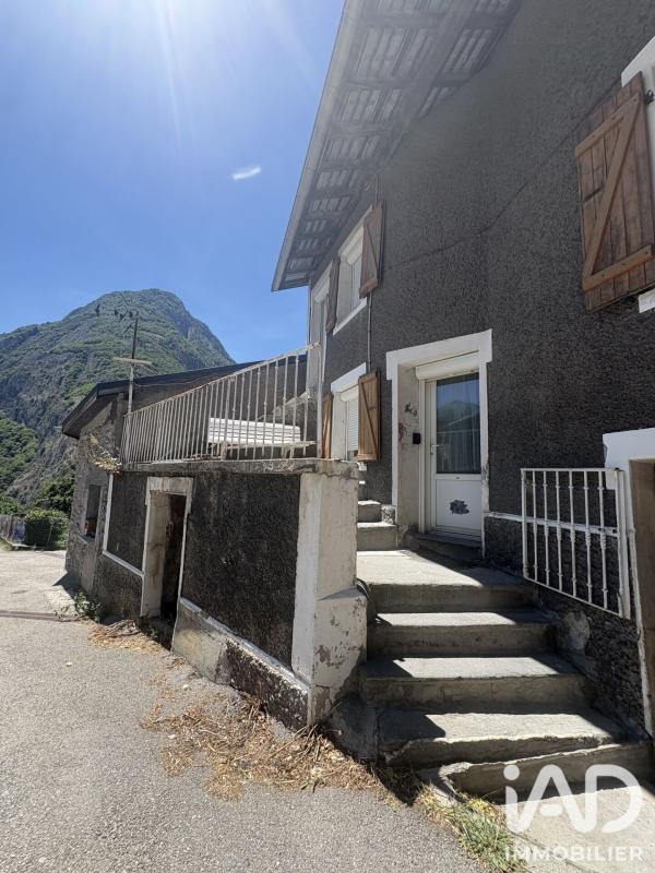 Maison 8 Pièce(s) Saint-Martin-de-la-Porte - Photo 2