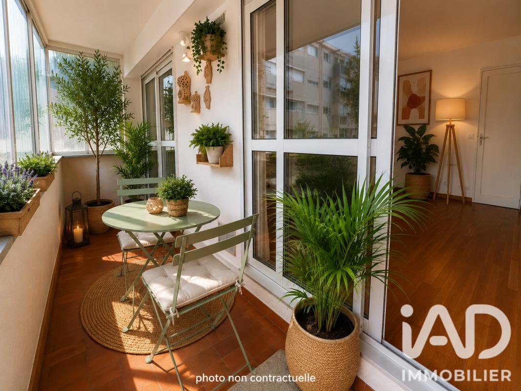 Appartement 4 Pièce(s) Plaisir
