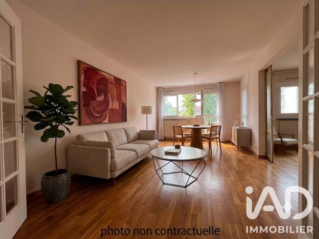 Appartement 4 Pièce(s) Plaisir