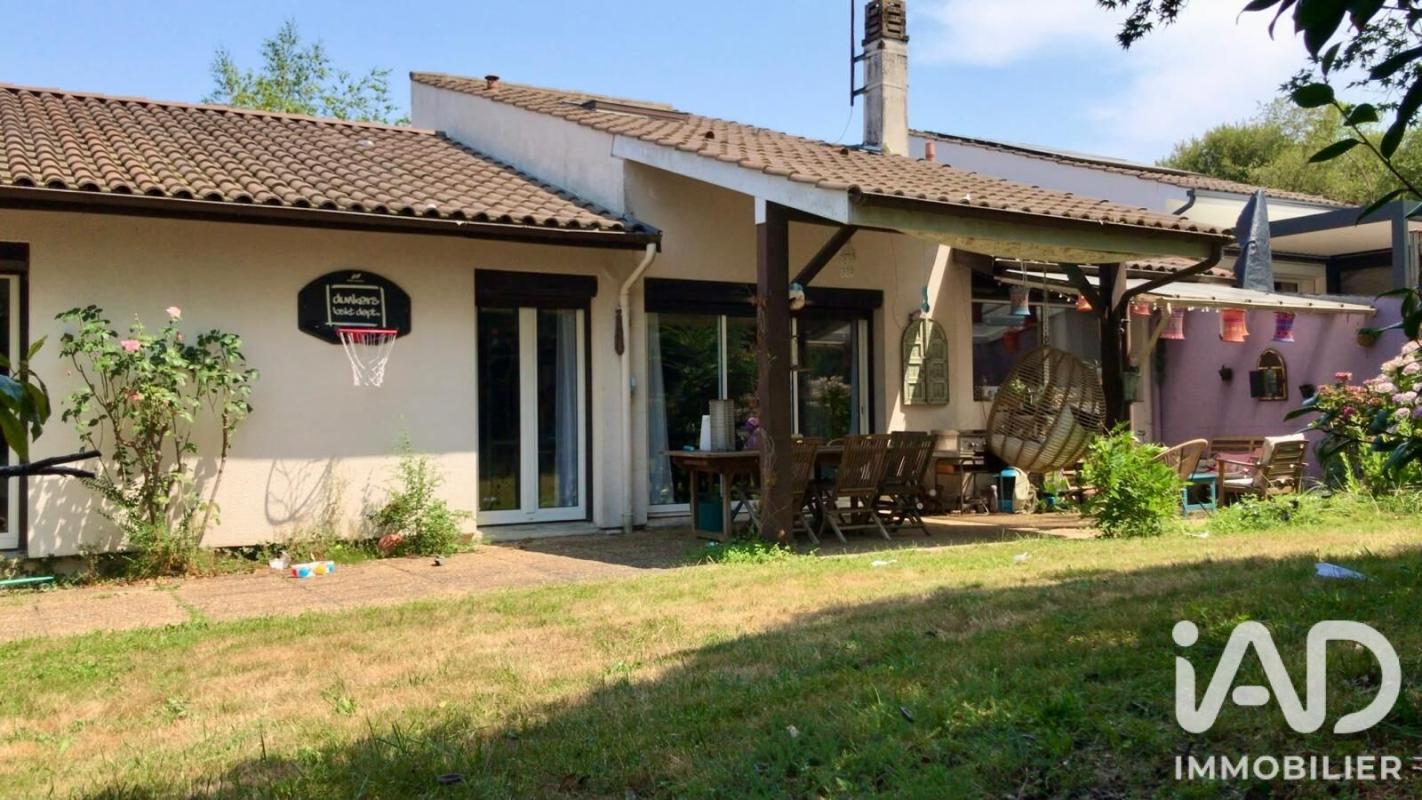 Maison 7 Pièce(s) Orthez
