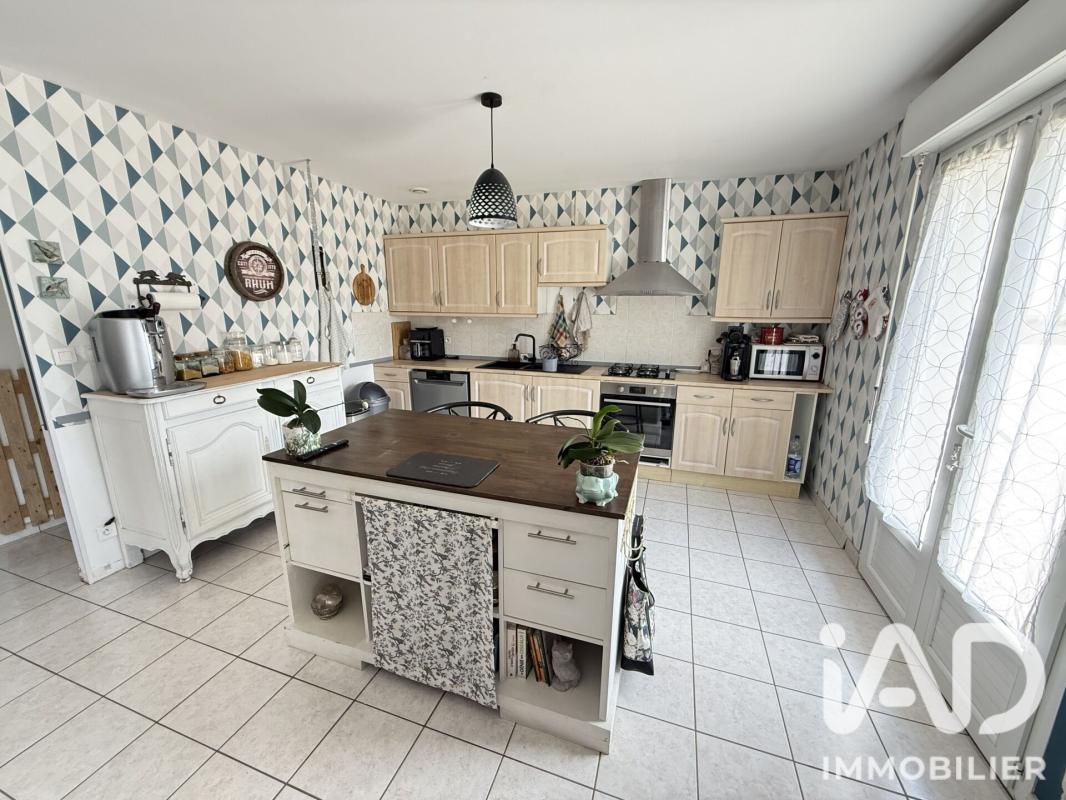 Maison 4 Pièce(s) Chenevelles - Photo 2