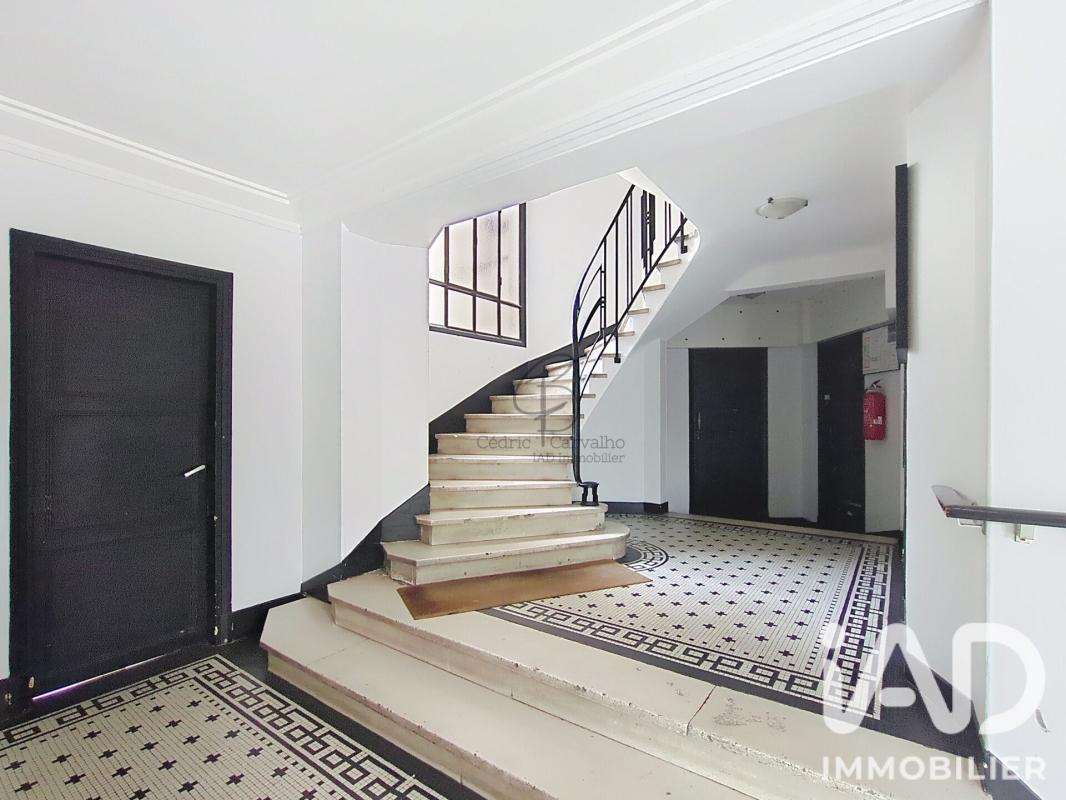 Appartement 1 Pièce(s) Paris 18eme Arrondissement - Photo 2