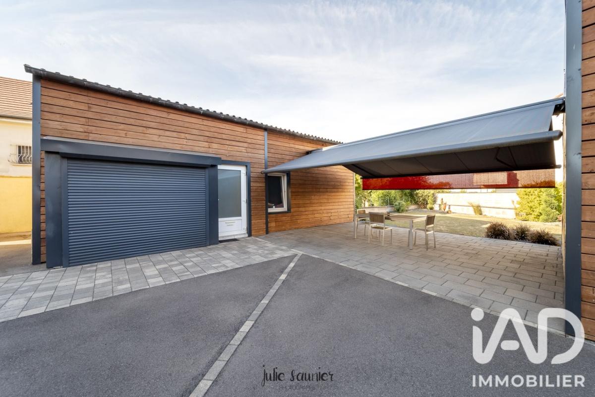 Maison 8 Pièce(s) Saint-Privat-la-Montagne - Photo 10