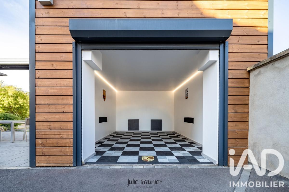 Maison 8 Pièce(s) Saint-Privat-la-Montagne - Photo 14