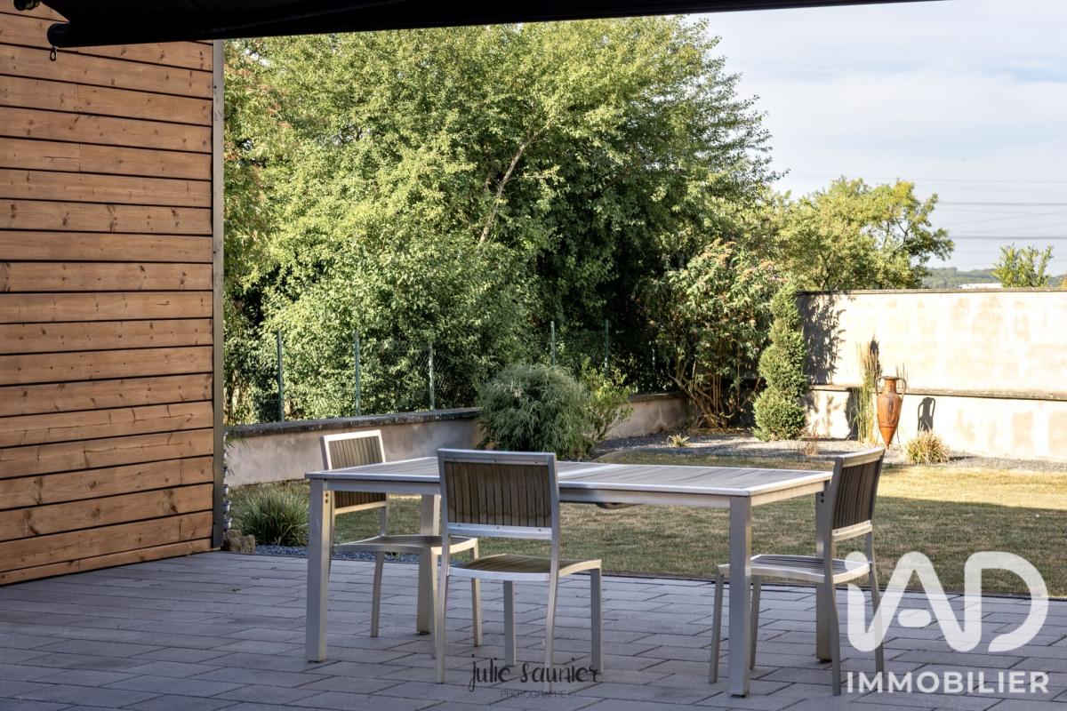 Maison 8 Pièce(s) Saint-Privat-la-Montagne - Photo 15