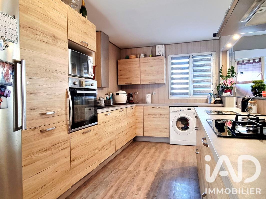Maison 4 Pièce(s) Toury - Photo 3