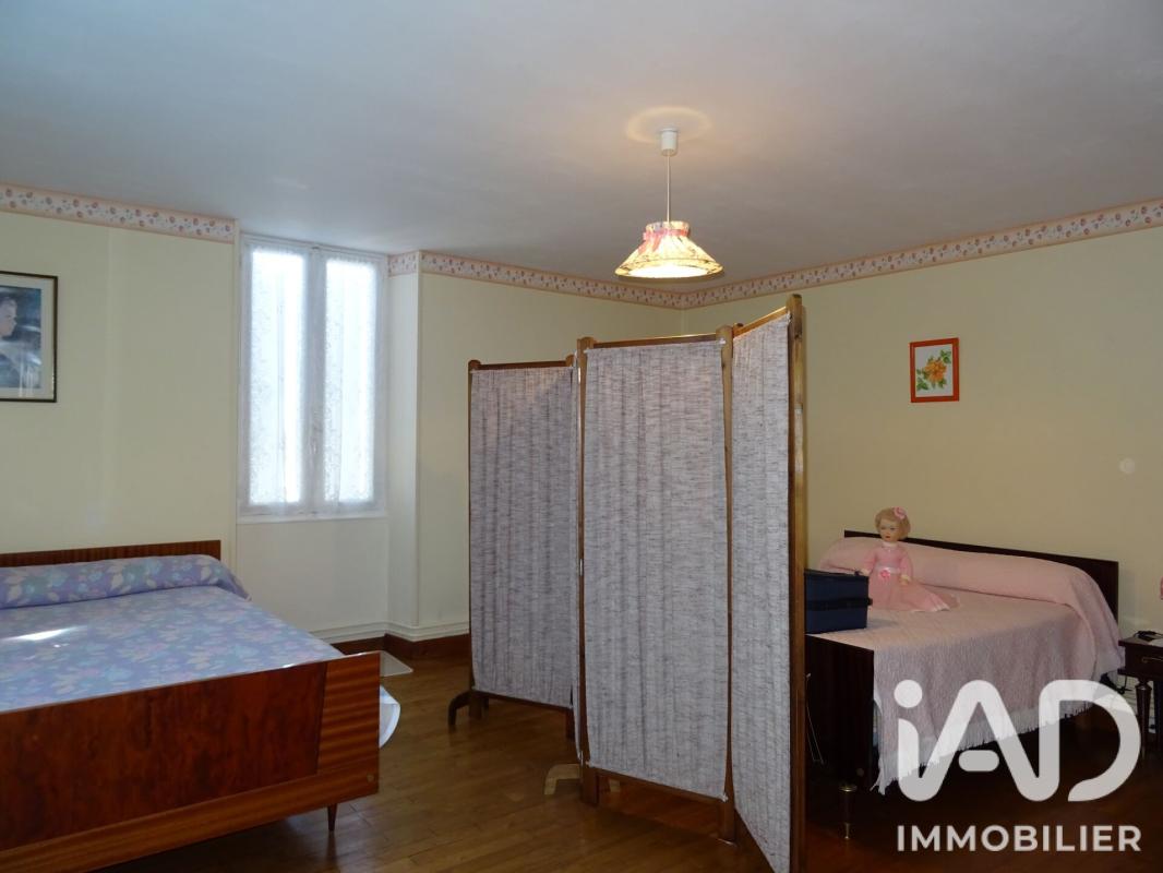 Maison 4 Pièce(s) La Rochefoucauld-en-Angoumois - Photo 7