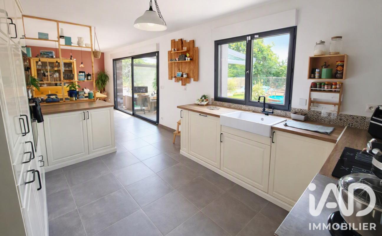 Maison 6 Pièce(s) Dammartin-en-Goële - Photo 2