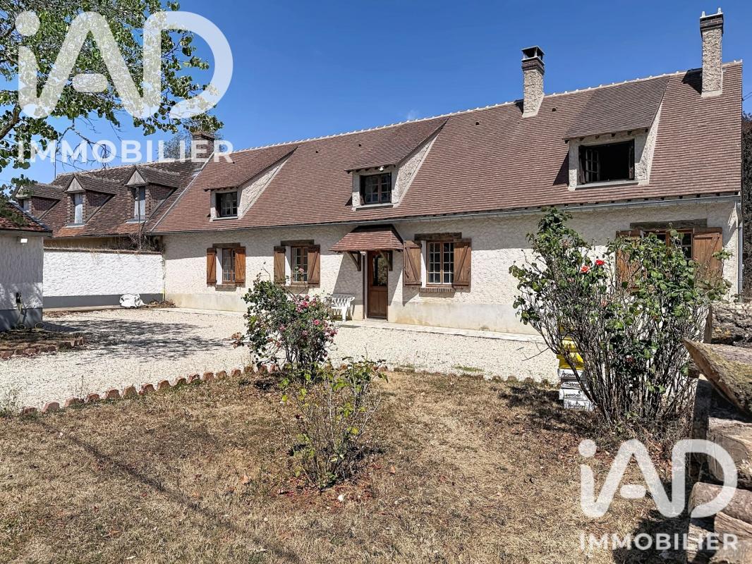 Maison longère 8 Pièce(s) Château-Renard
