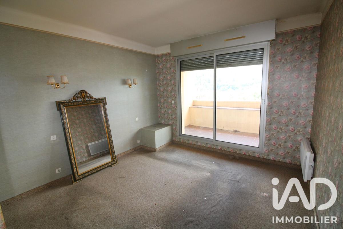 Appartement 8 Pièce(s) Saint-Laurent-de-Cerdans - Photo 19