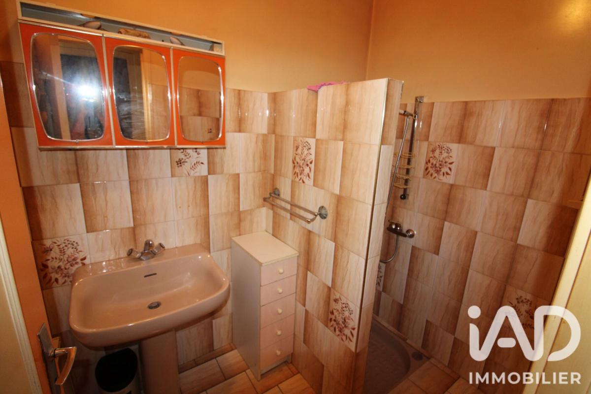 Appartement 8 Pièce(s) Saint-Laurent-de-Cerdans - Photo 21