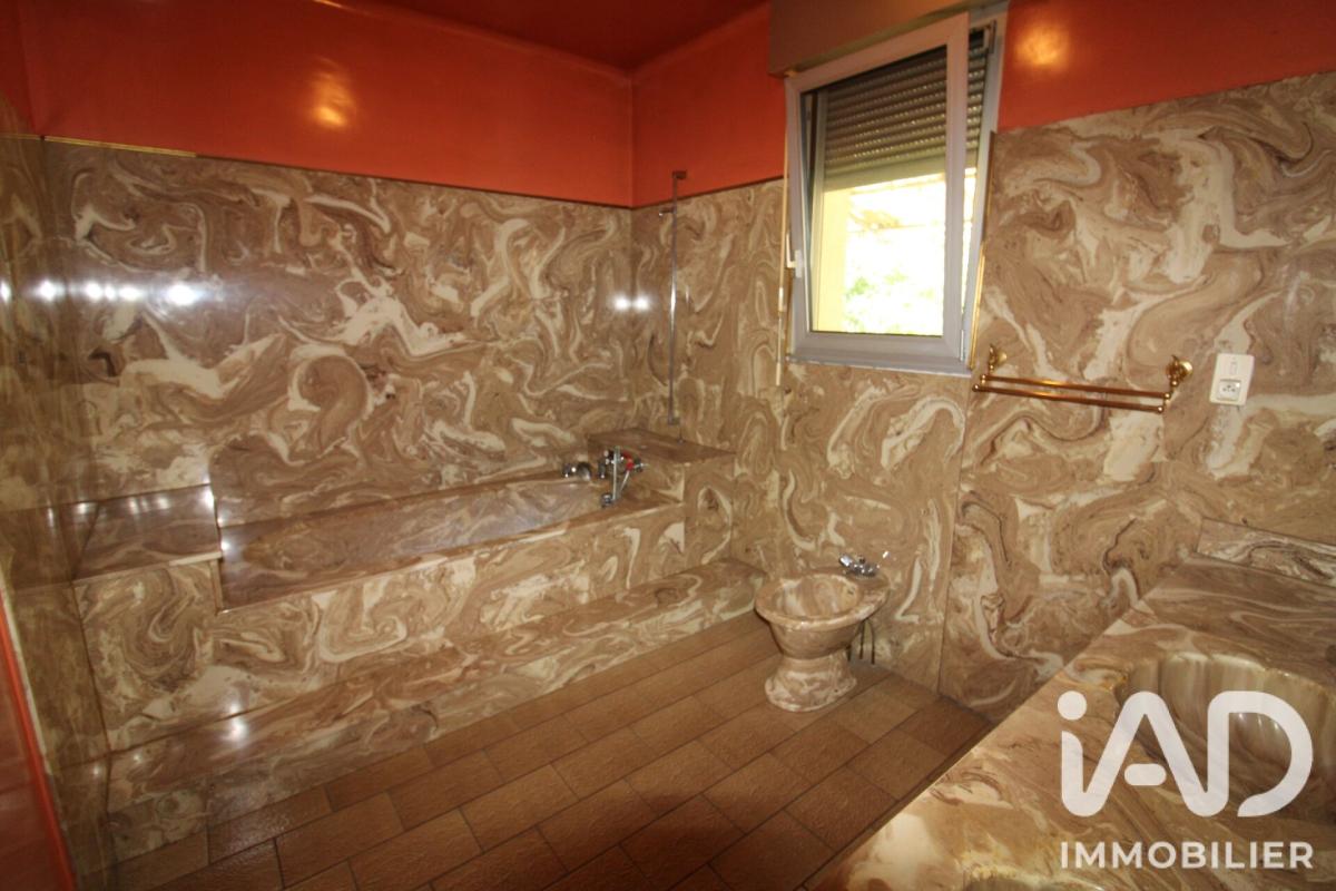 Appartement 8 Pièce(s) Saint-Laurent-de-Cerdans - Photo 22