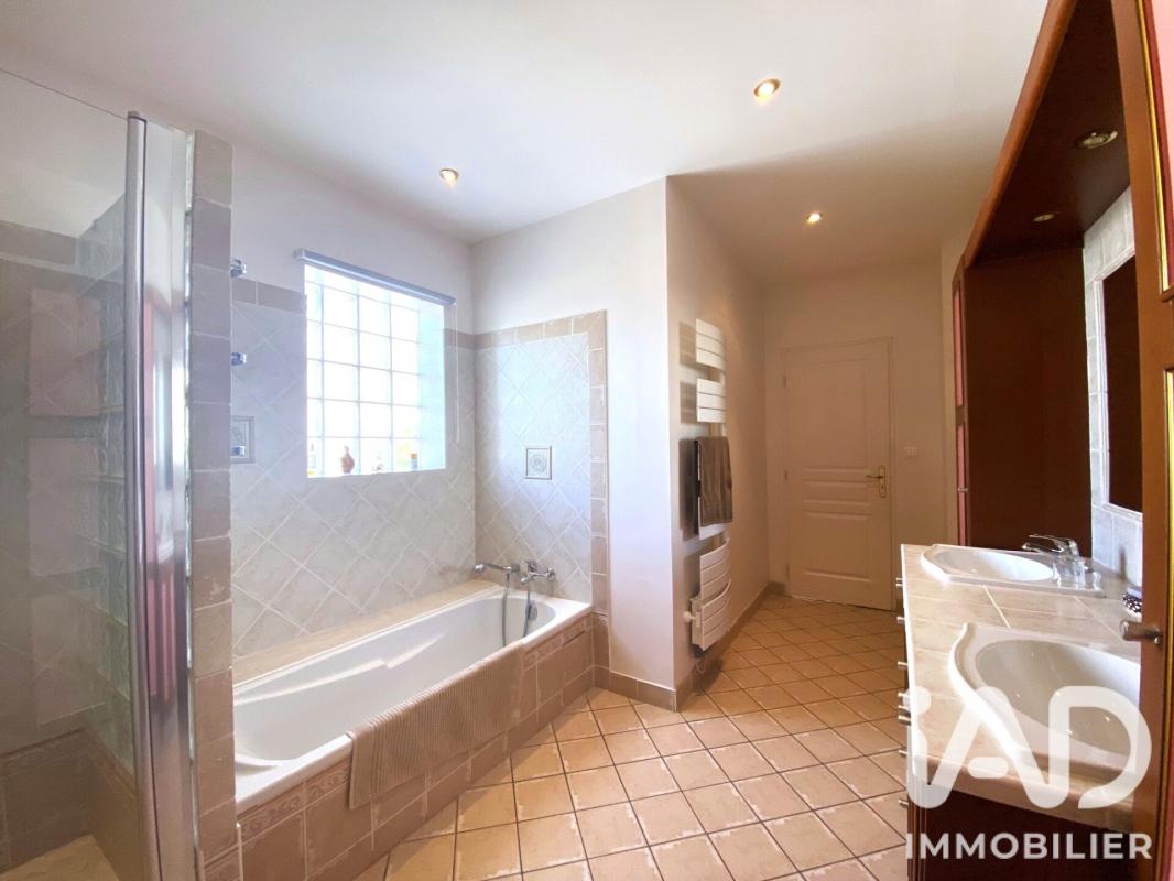 Maison 7 Pièce(s) L'Isle-sur-la-Sorgue - Photo 22