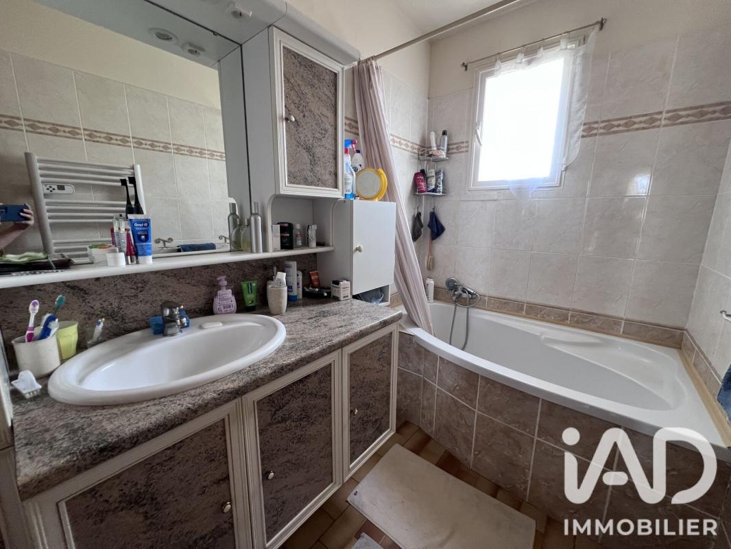 Maison 4 Pièce(s) La Londe-les-Maures - Photo 9