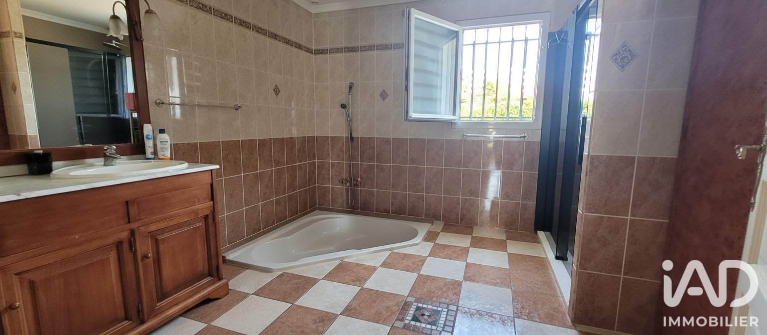 Maison 8 Pièce(s) Saint-Jean-d'Angély - Photo 8