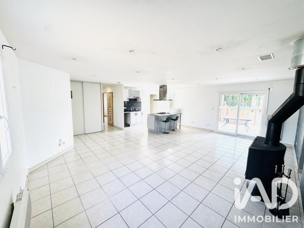 Maison 7 Pièce(s) Sainte-Agathe-la-Bouteresse - Photo 6