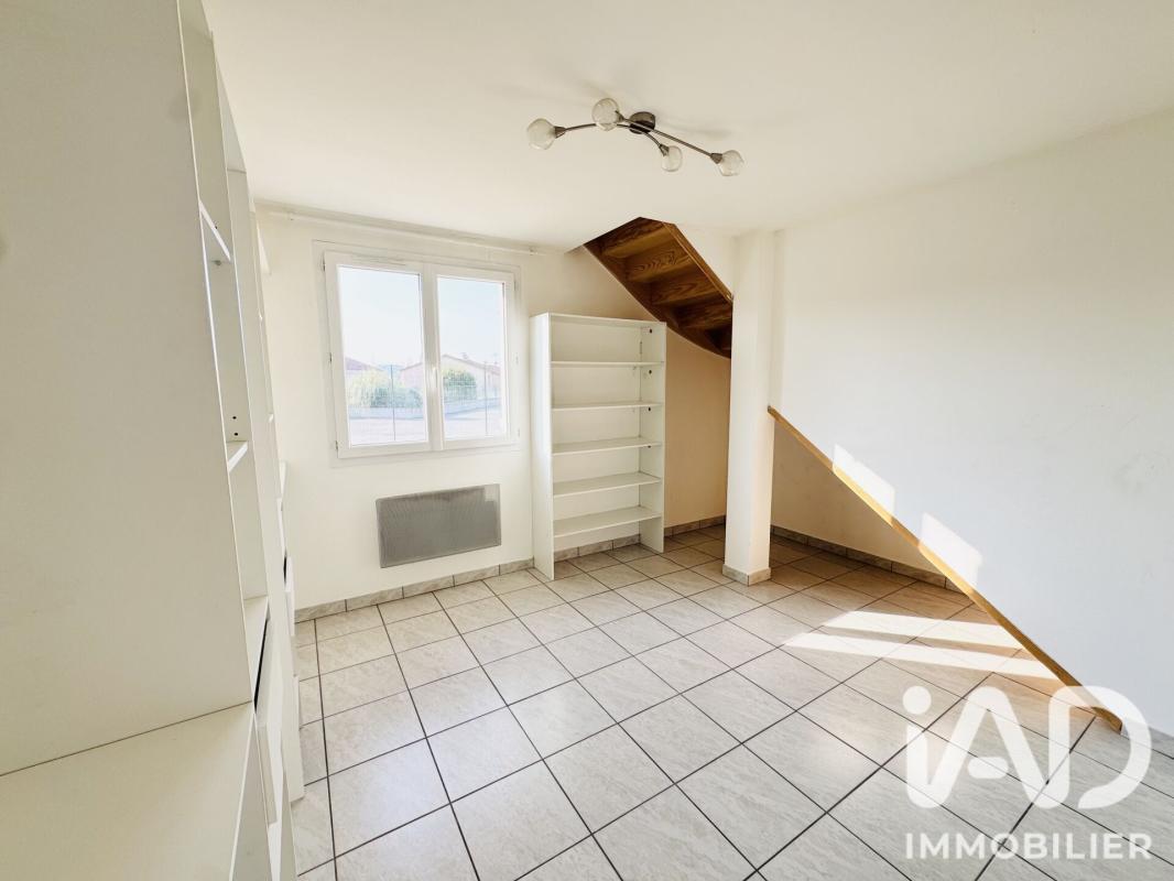 Maison 7 Pièce(s) Sainte-Agathe-la-Bouteresse - Photo 9