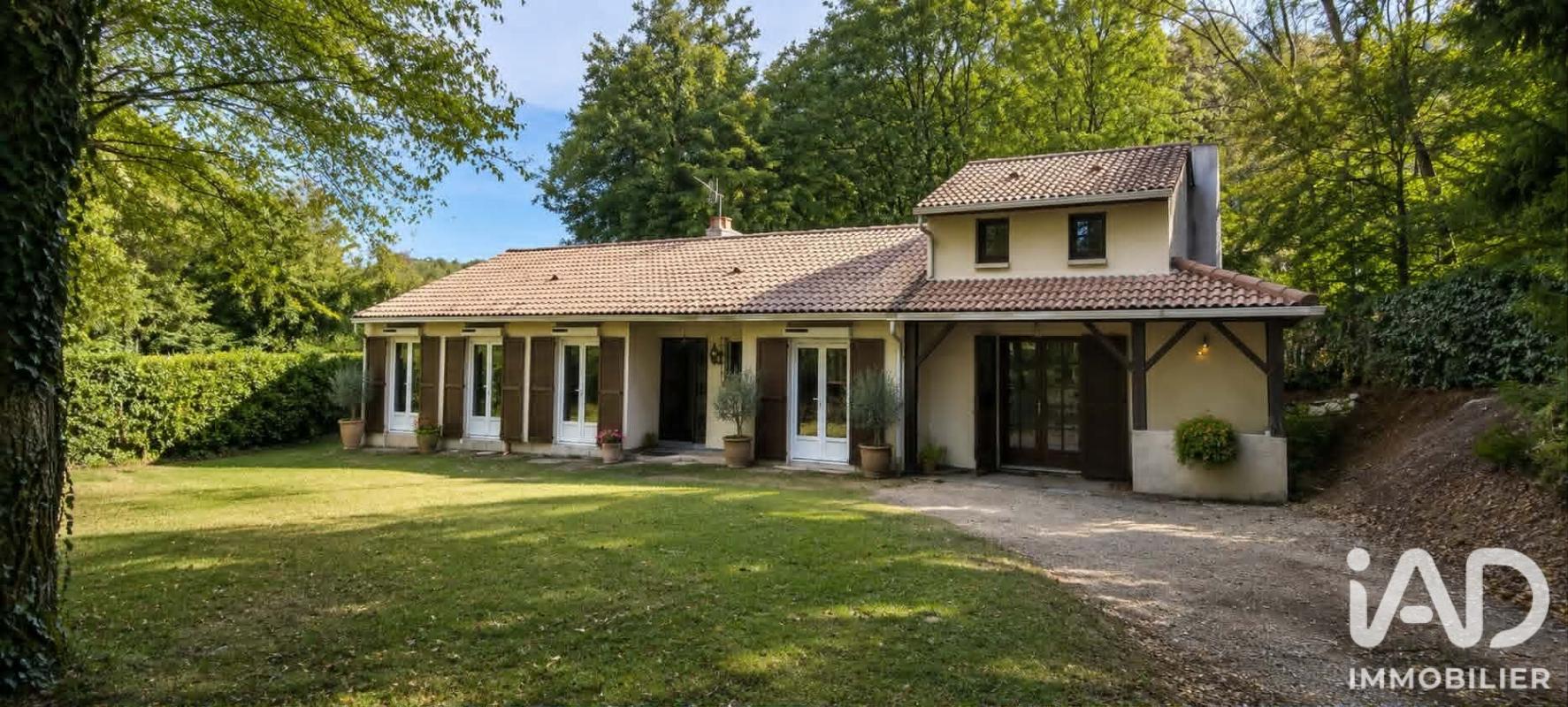 Maison traditionnelle 5 Pièce(s) Nouaillé-Maupertuis