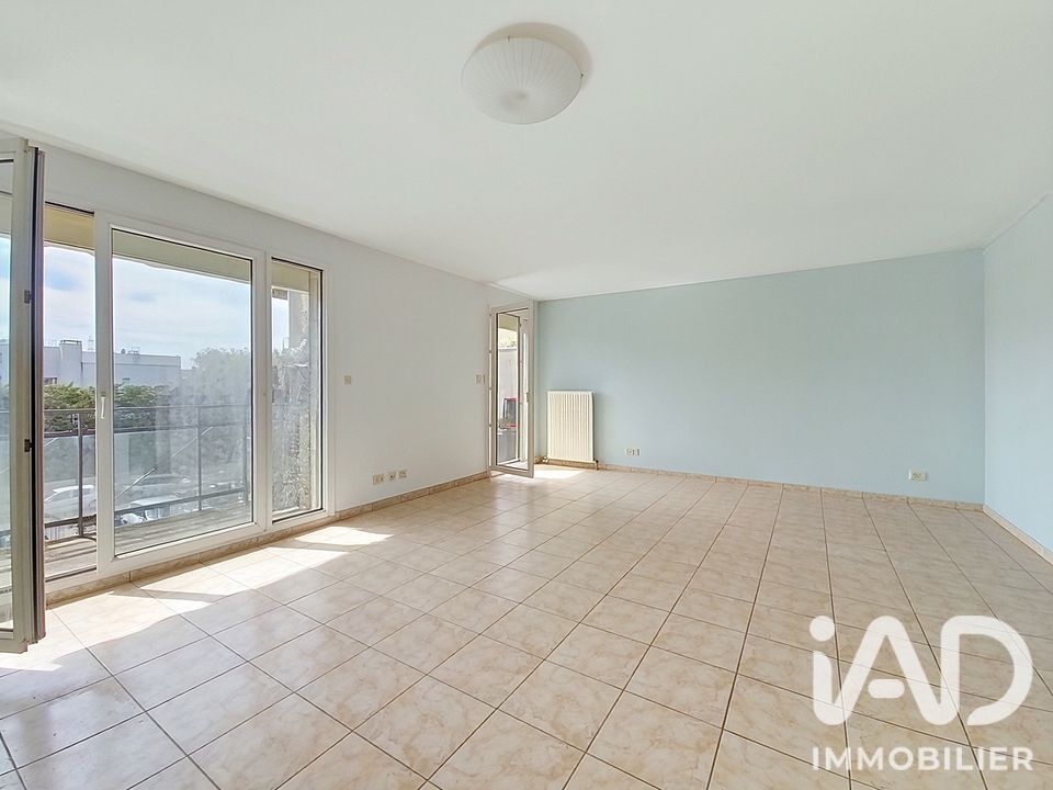 Appartement 2 Pièce(s) Évry-Courcouronnes