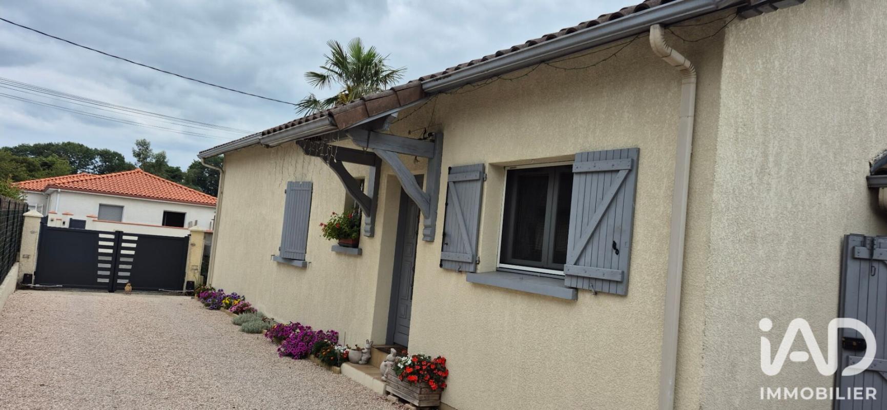 Maison 5 Pièce(s) Juillan