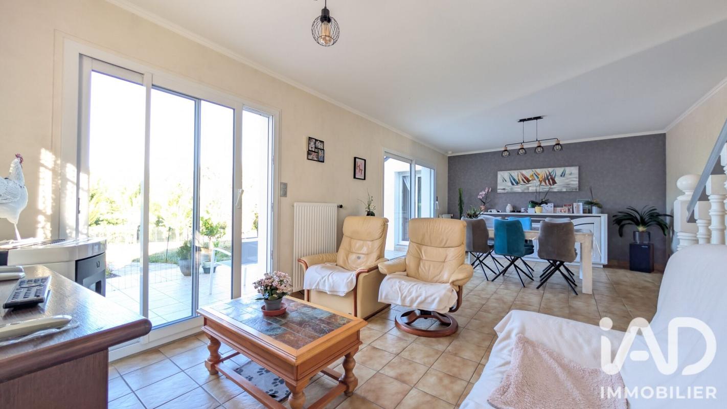 Maison 7 Pièce(s) Locminé