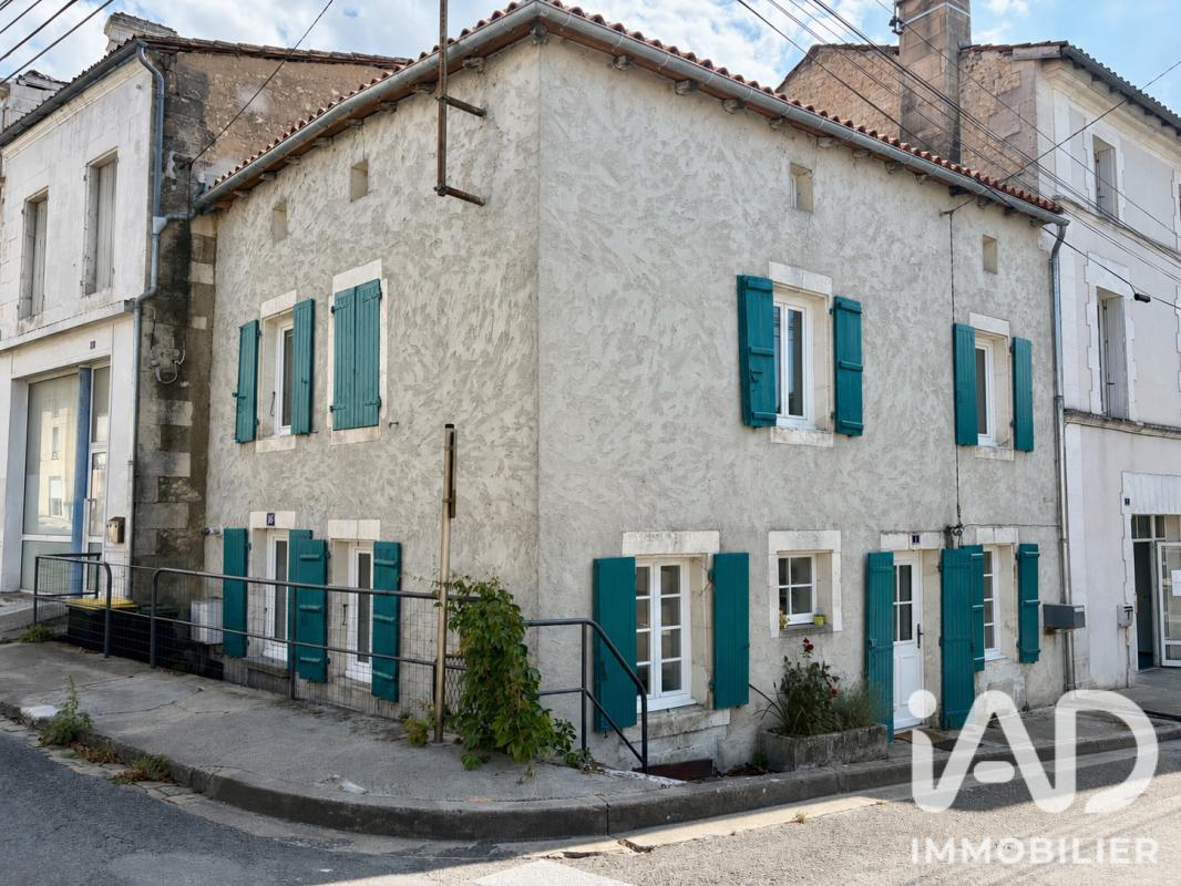 Maison de ville 4 Pièce(s) Barbezieux-Saint-Hilaire