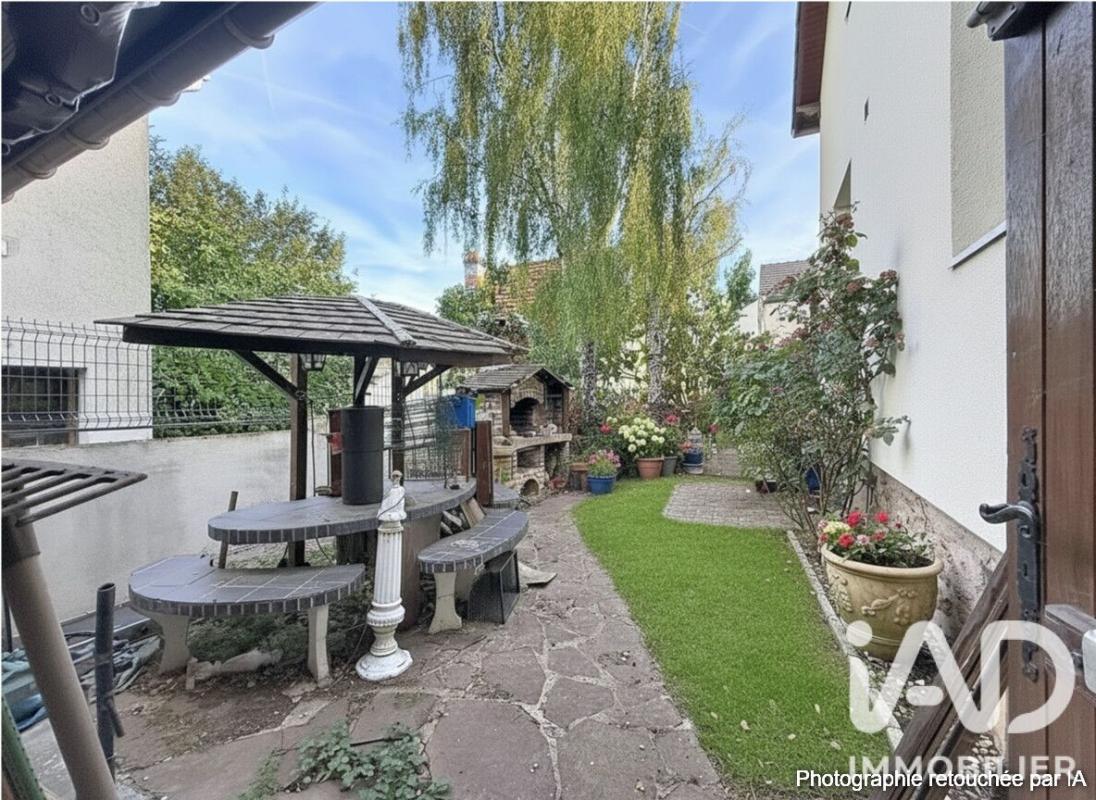 Maison 7 Pièce(s) Villeneuve-le-Roi