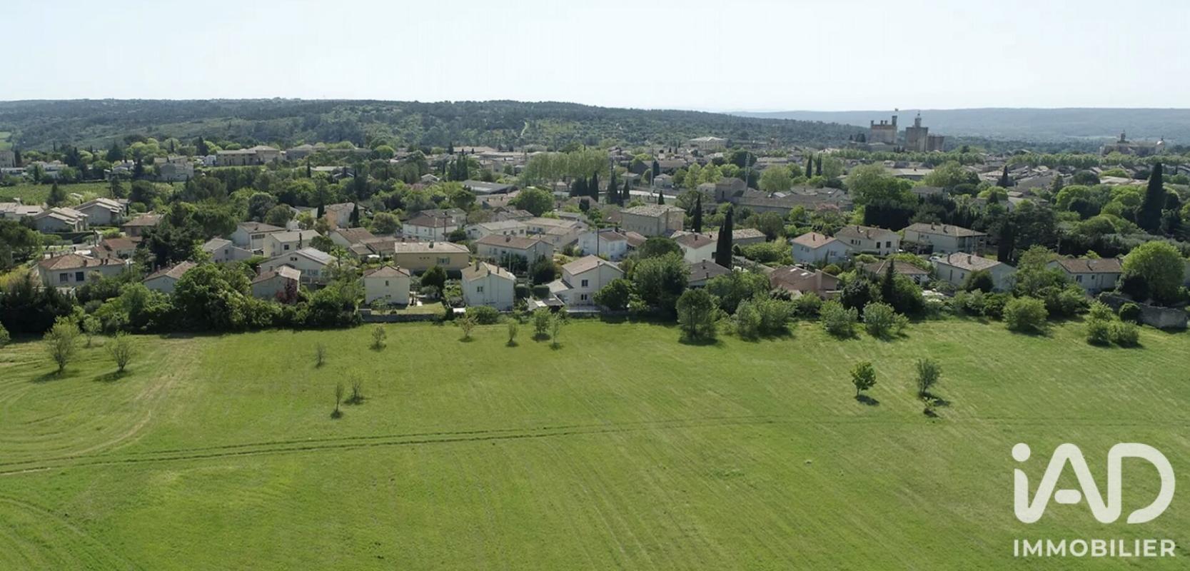 Terrain  Uzès