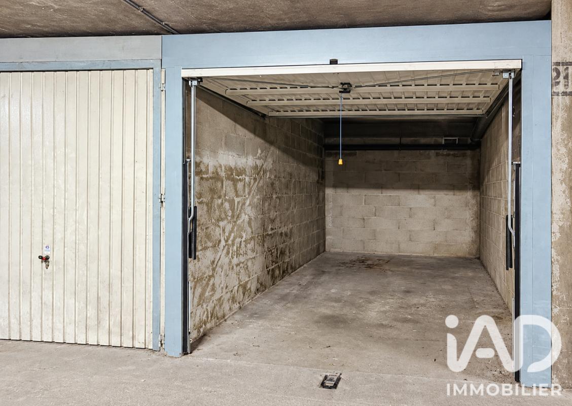 Parking  Paris 18eme Arrondissement