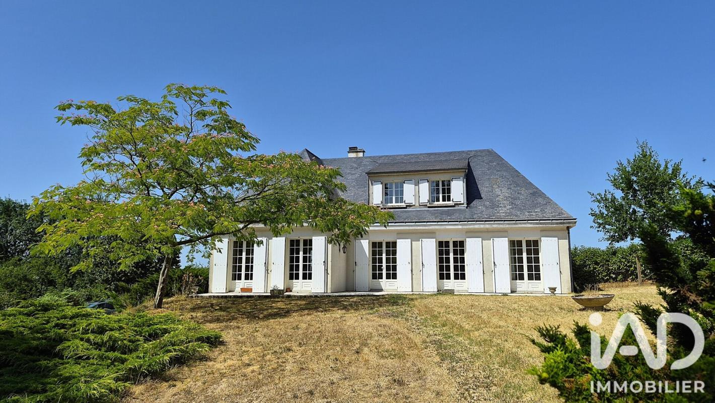 Maison 7 Pièce(s) Rives-du-Loir-en-Anjou - Photo 1
