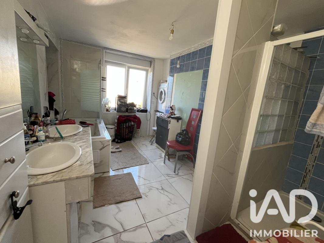 Maison 5 Pièce(s) Noyant-Villages - Photo 8
