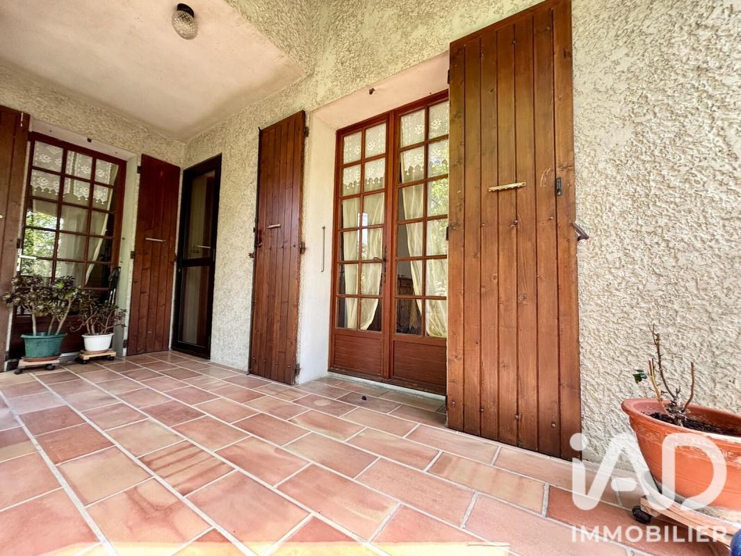 Maison 4 Pièce(s) Saint-Saturnin-lès-Avignon - Photo 4