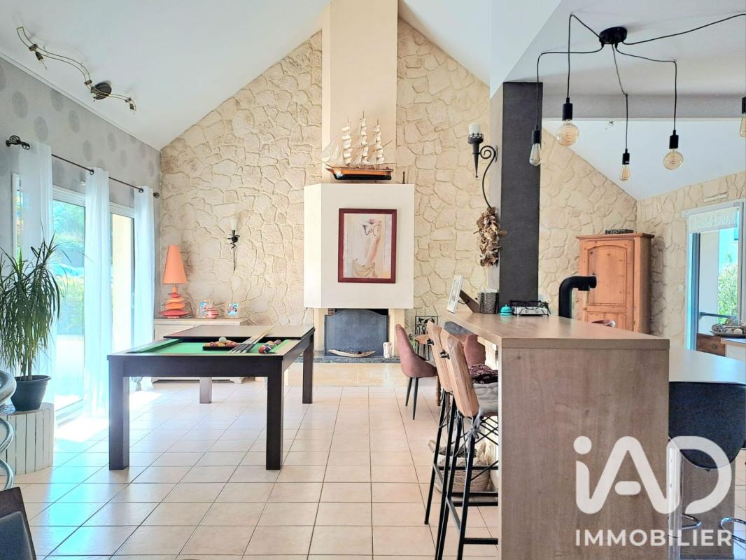 Maison d'architecte 5 Pièce(s) Montfort-sur-Meu