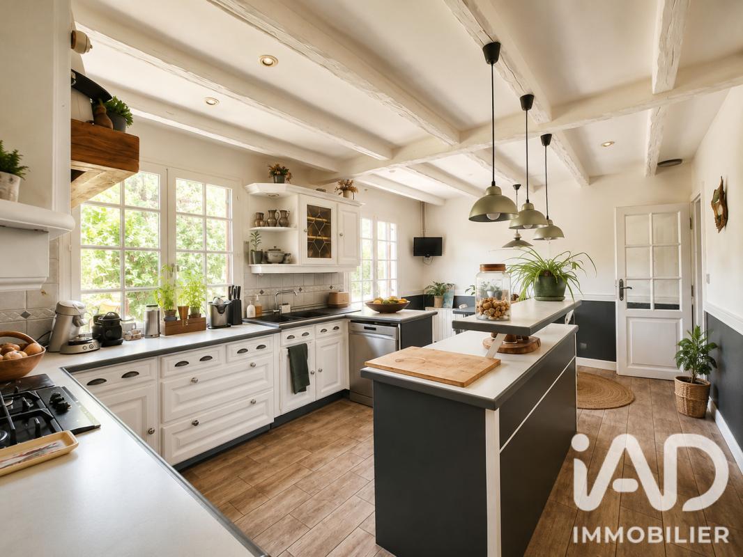 Maison 10 Pièce(s) Saint-Privat-des-Vieux - Photo 9