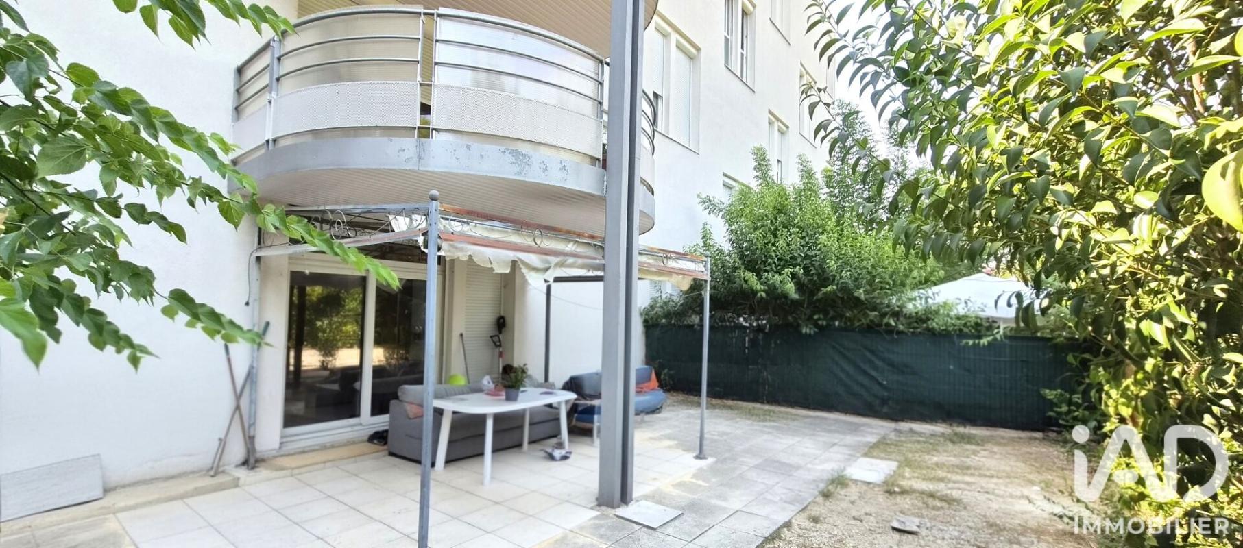 Appartement 7 Pièce(s) Bagnols-sur-Cèze