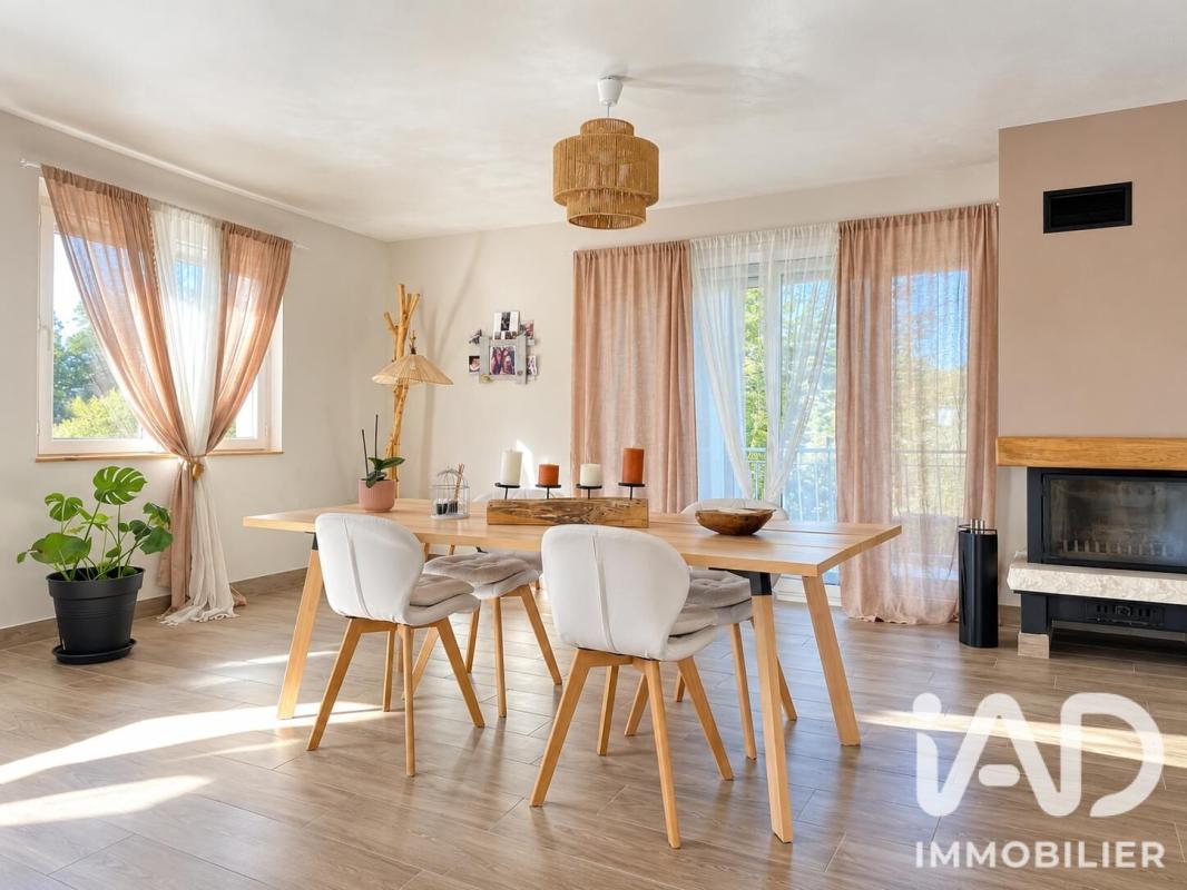Maison 4 Pièce(s) Saint-André-le-Puy - Photo 1