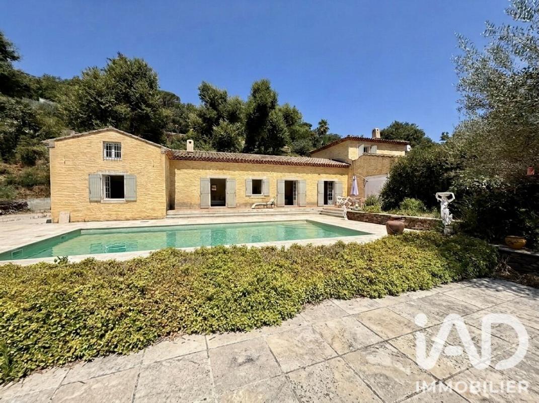 Villa 6 Pièce(s) Collobrières