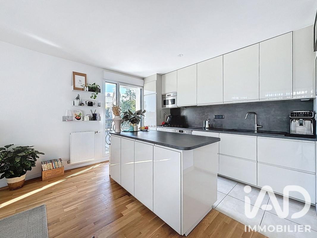 Appartement 4 Pièce(s) Clamart