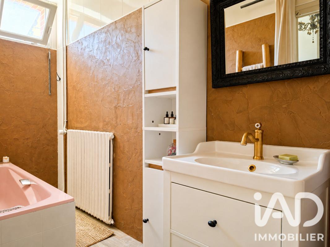 Maison 7 Pièce(s) Saint-Germain-des-Prés - Photo 10