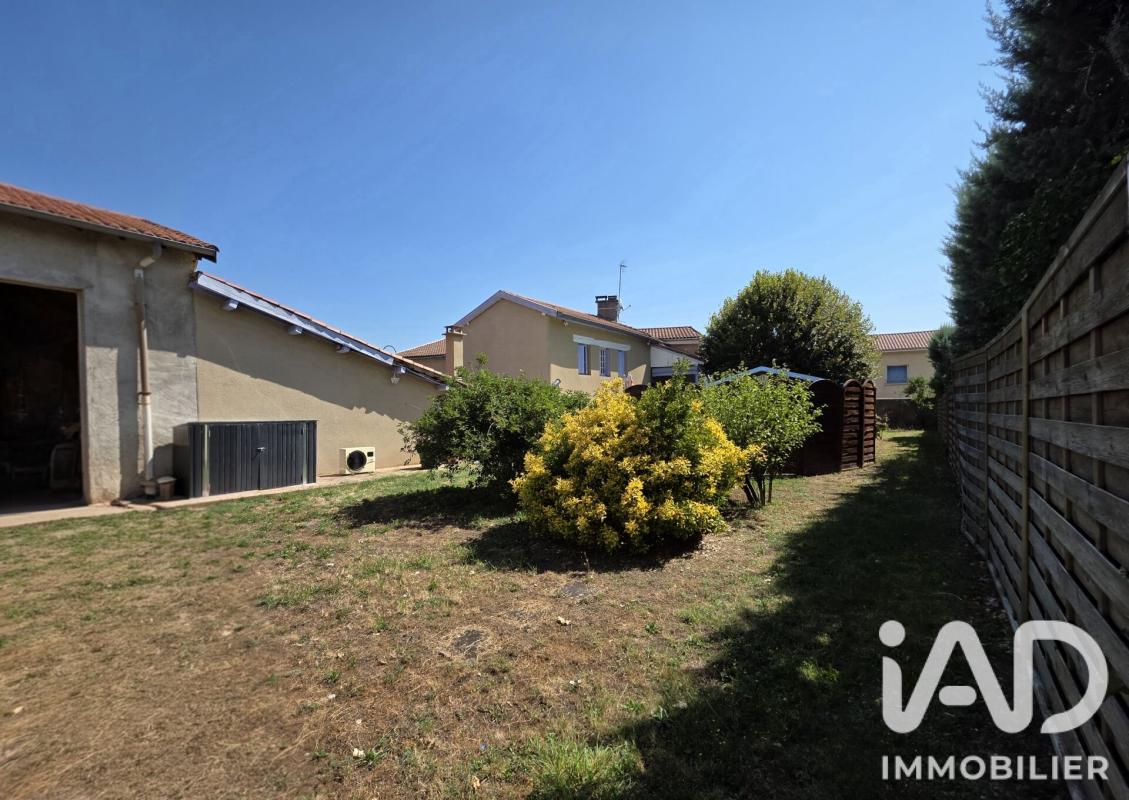 Maison 10 Pièce(s) Saint-Marcellin-en-Forez - Photo 6